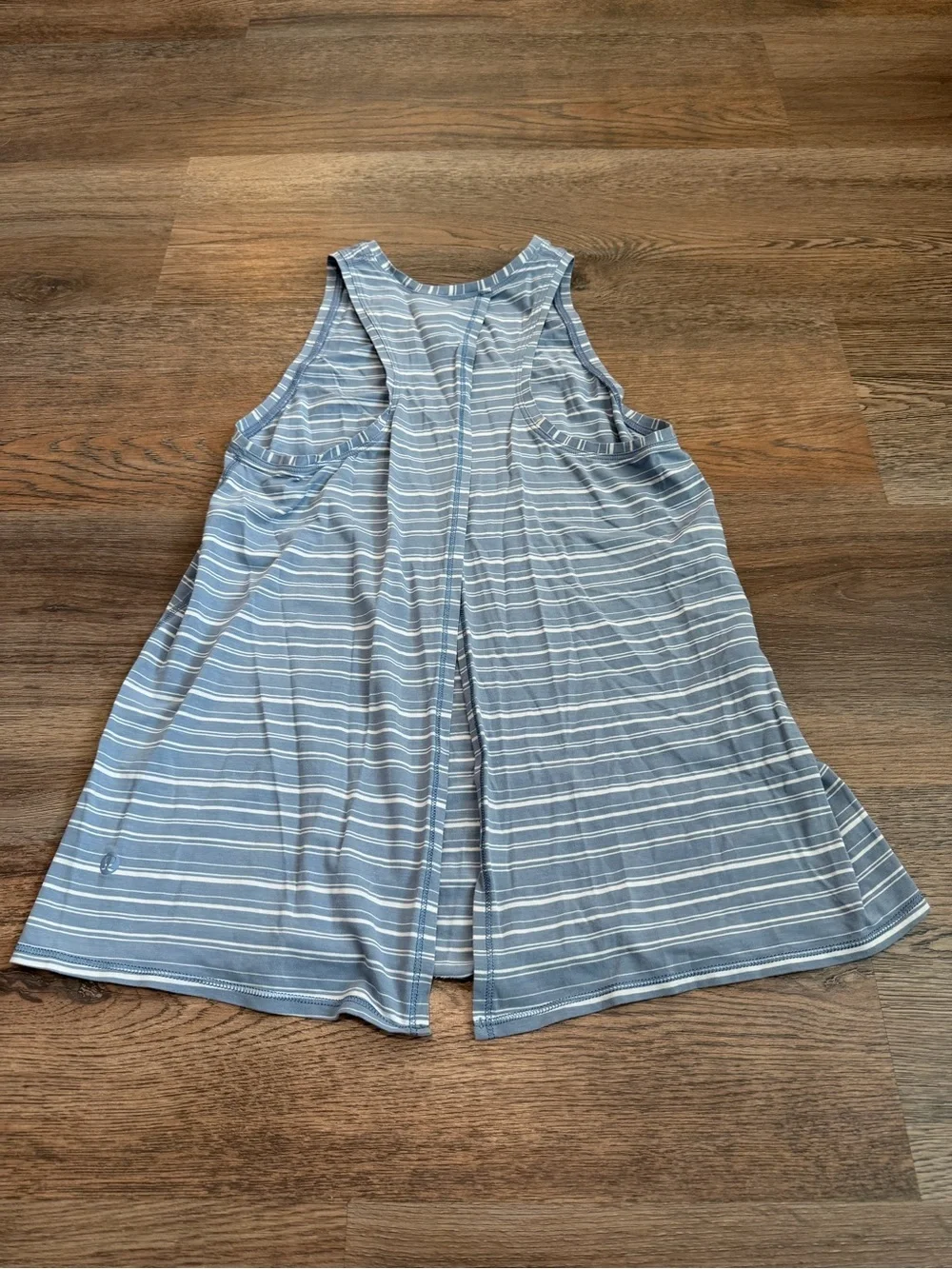 Lululemon All Tied Up Tank Cut Back Stripe Tempest Blue White Size Medium